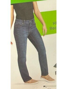 NWT Time & Tru Women's Mid-Rise Straight Leg Jeans - size 8